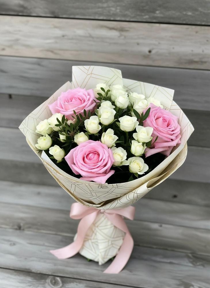 Букет цветов из: Розы в Лёвинцы