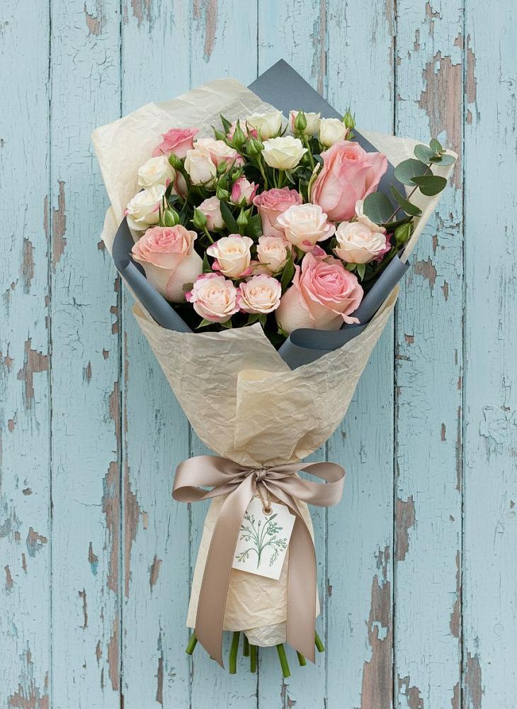 Букет цветов из: Розы в Лёвинцы