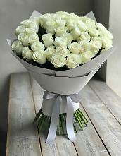 Букет 35 Белых роз в Лёвинцы