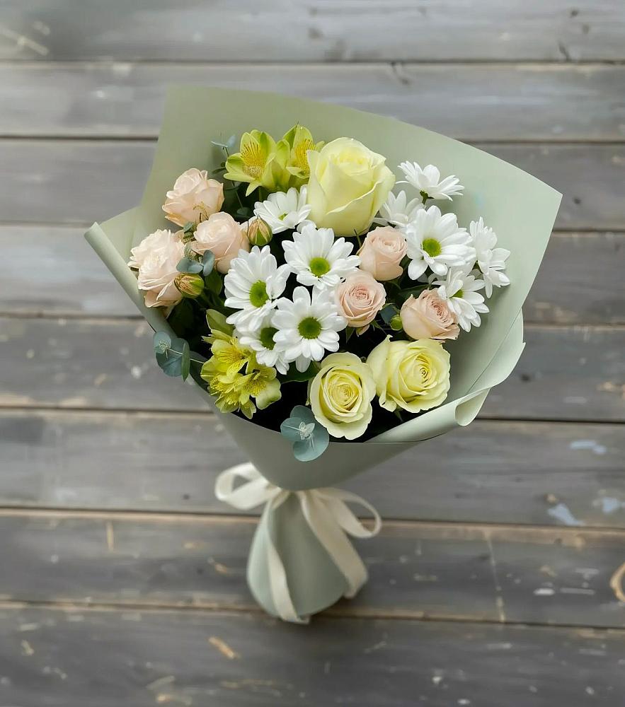 Букет цветов из: Альстромерии, Розы и Хризантемы в Лёвинцы