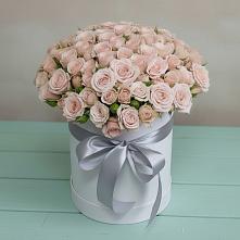 Цветочная композиция из Розы в шляпной коробке в Лёвинцы