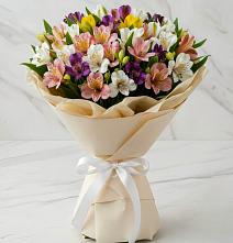 Букет цветов из:  Альстромерии #REPLACE_PRED# Лёвинцы
