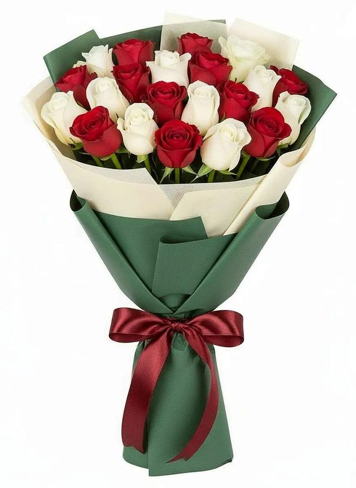 Букет Микс из красных и белых роз в Лёвинцы