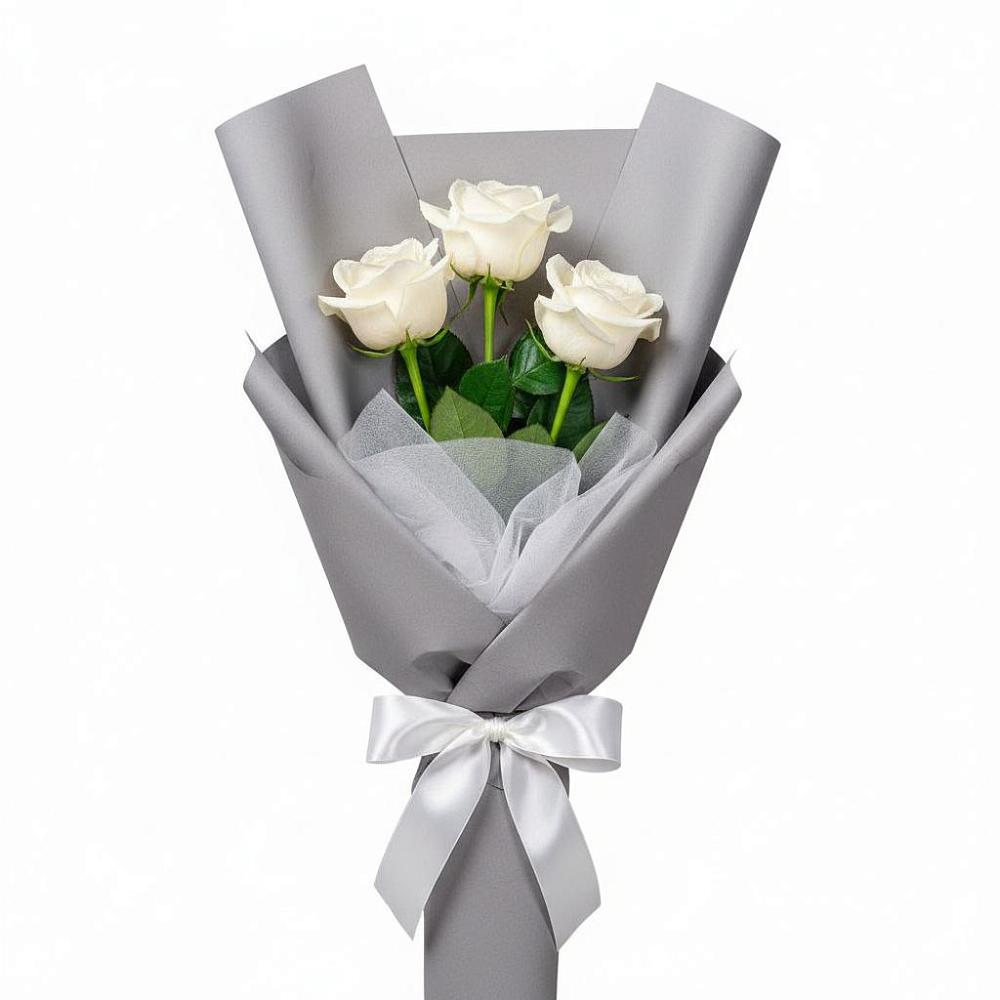 Букет 3 белые розы в Лёвинцы