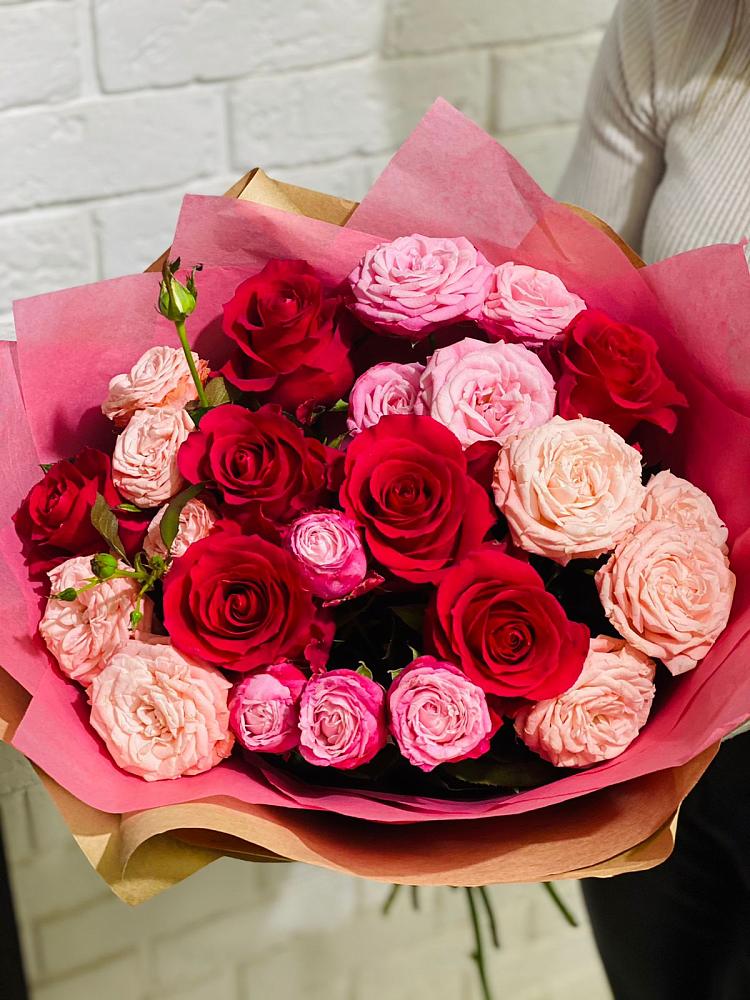 Букет цветов из: Розы в Лёвинцы