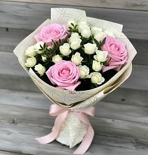 Букет цветов из:  Розы в Лёвинцы