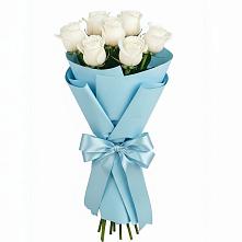 Букет 7 белых роз Проуд в Лёвинцы