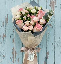 Букет цветов из:  Розы в Лёвинцы