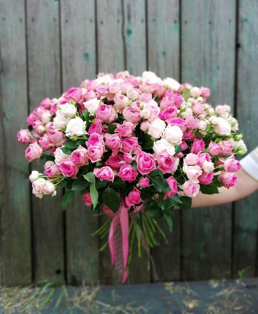 Букет Розовые кустовые розы Натали и Лав Лидия в Лёвинцы