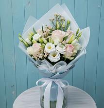 Букет цветов из:  Розы и Лизиантусы #REPLACE_PRED# Лёвинцы