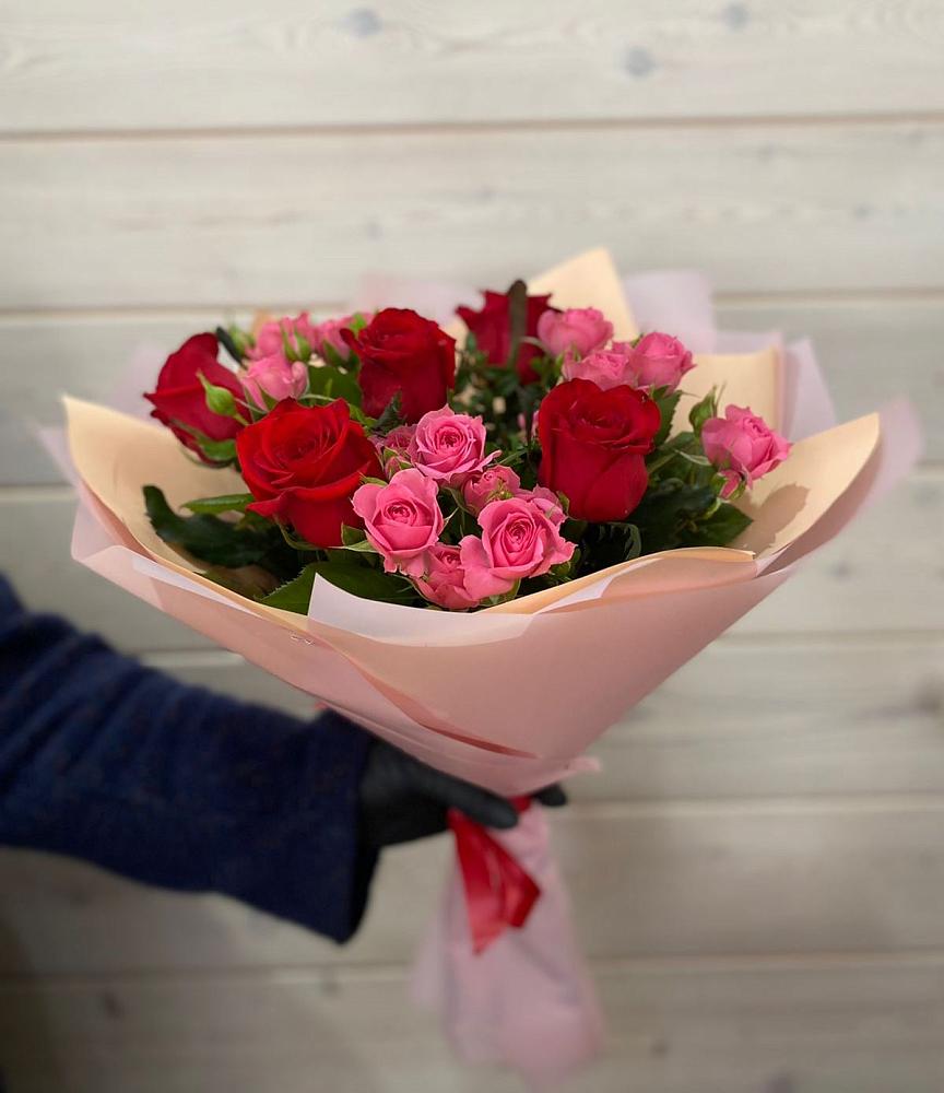 Букет цветов из: Розы в Лёвинцы