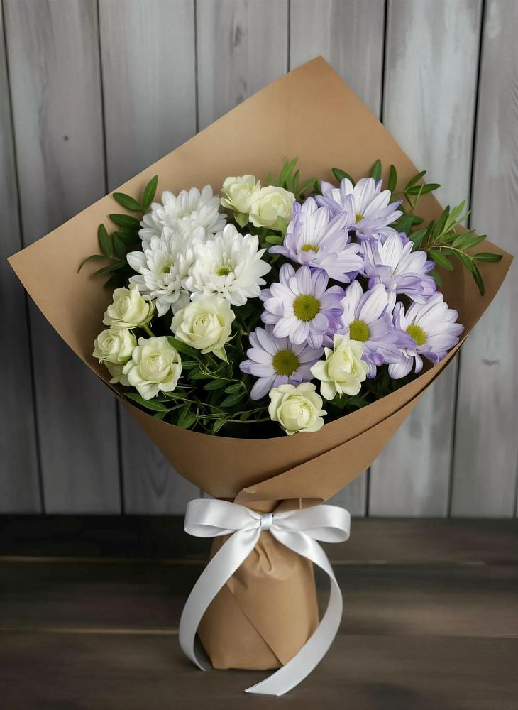 Букет цветов из: Хризантемы и Розы в Лёвинцы